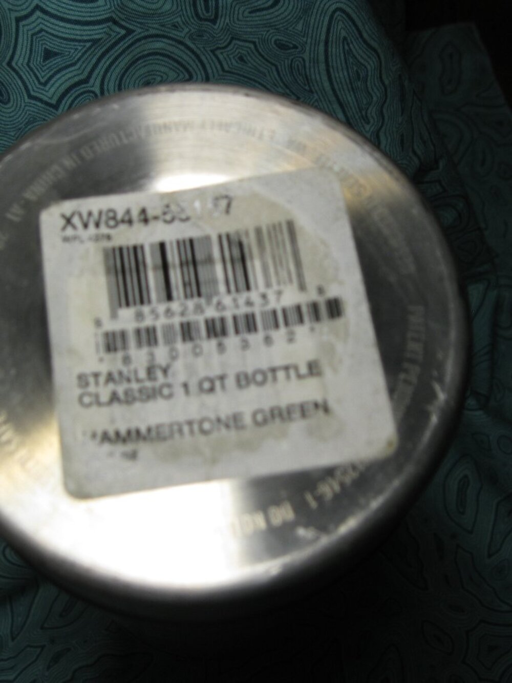 Stanley Pendleton Classic 1qt Bottle Hammertone Green - Picture 3 of 5